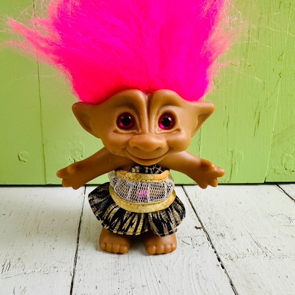 Vintage Russ Troll Doll Pink Hair Orange Eyes Cheetah Dress Troll Doll - Picture 2 of 7